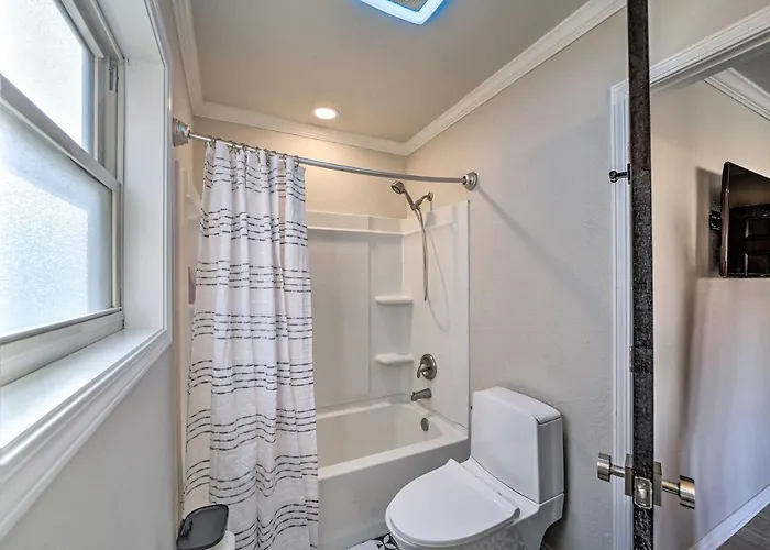 Immaculate 'woodland View' Retreat W/ Hot Tub Holiday home *